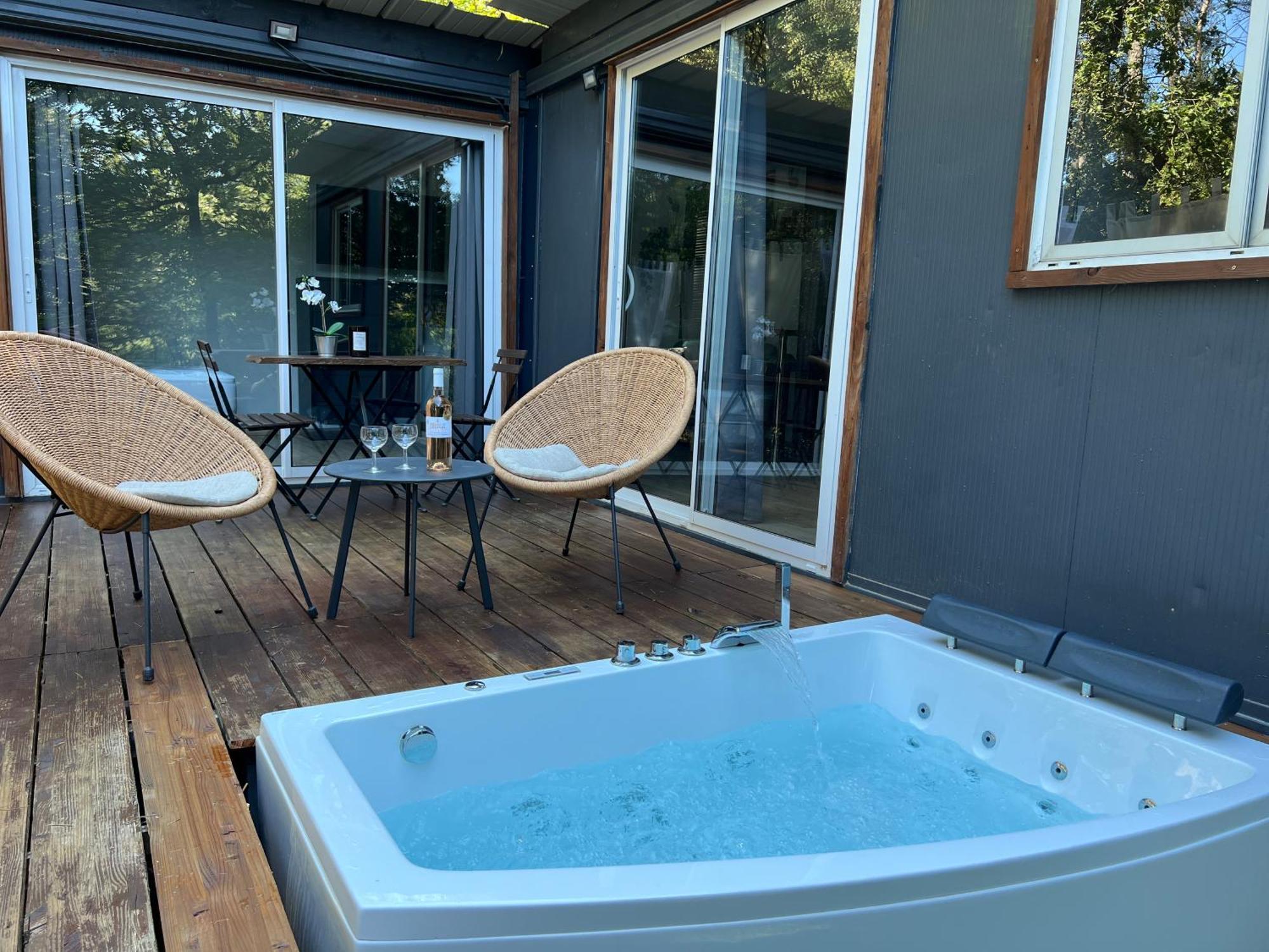 Superbe Cabane Jacuzzi Jardin Clim Wifi Parking Meyreuil Kültér fotó