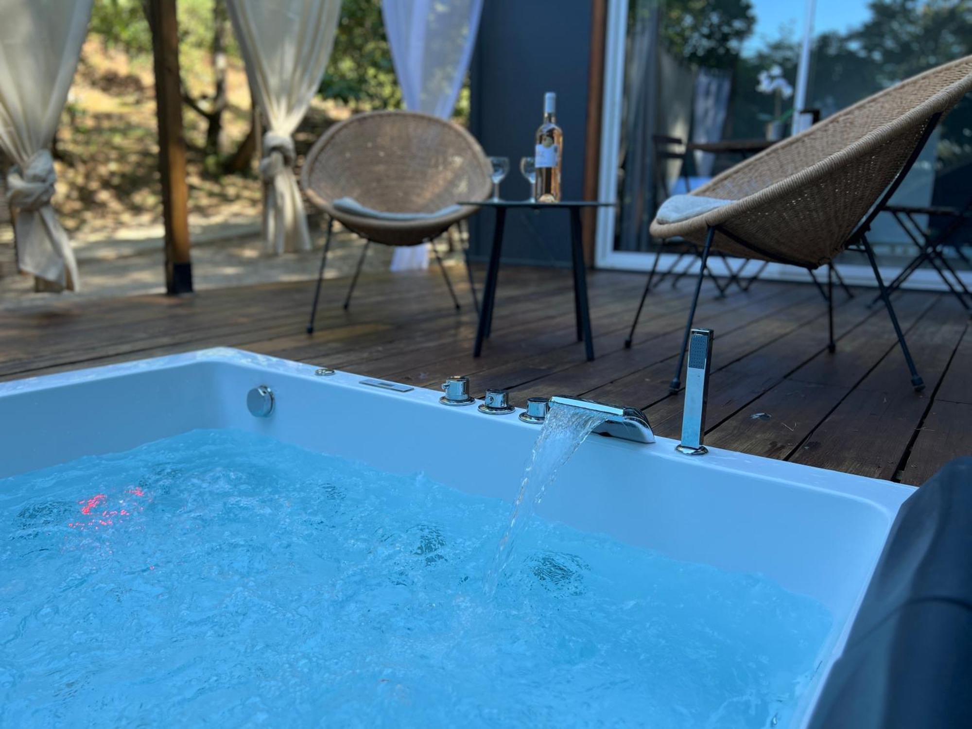 Superbe Cabane Jacuzzi Jardin Clim Wifi Parking Meyreuil Kültér fotó